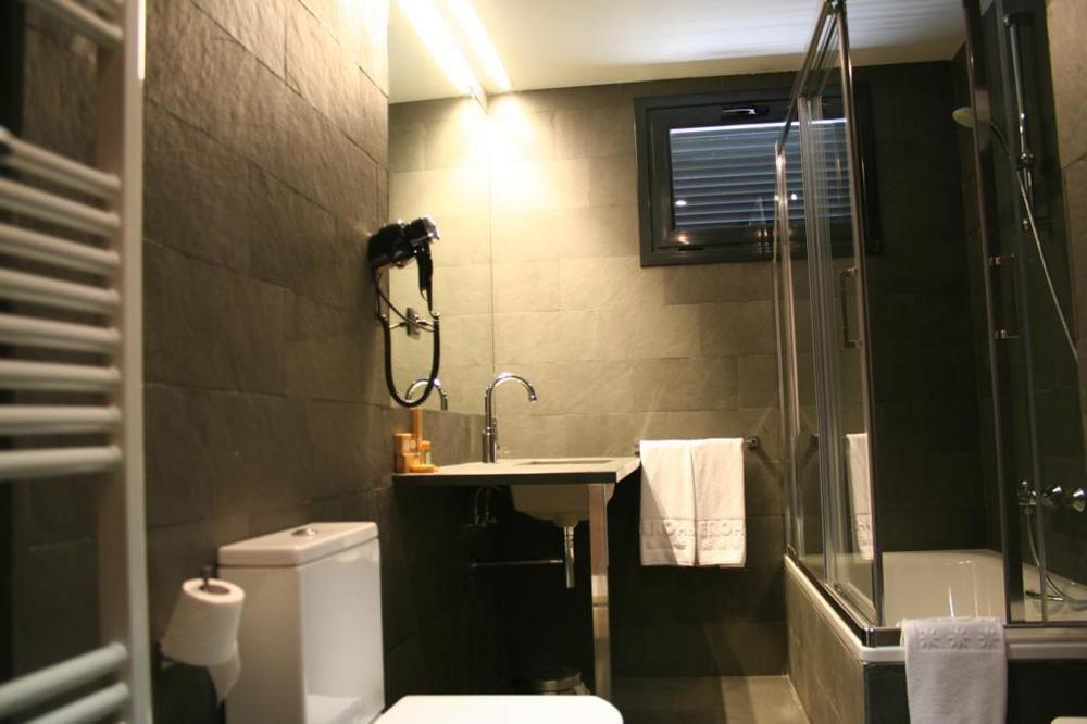 Hotel Duero Laguna de Duero Buitenkant foto